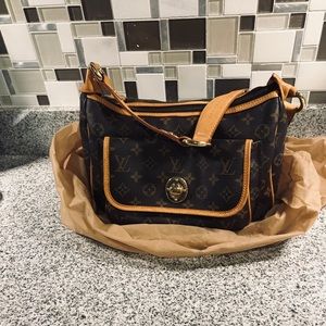Louis Vuitton Handbag